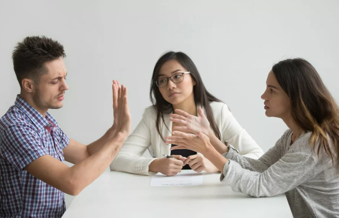 Image of couple arguing in family mediation Croydon